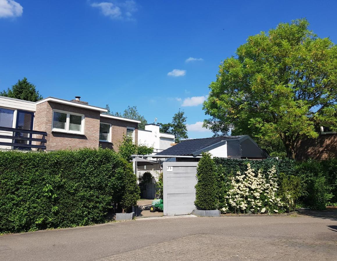 Waterland Apartment Ooltgensplaat Exterior photo
